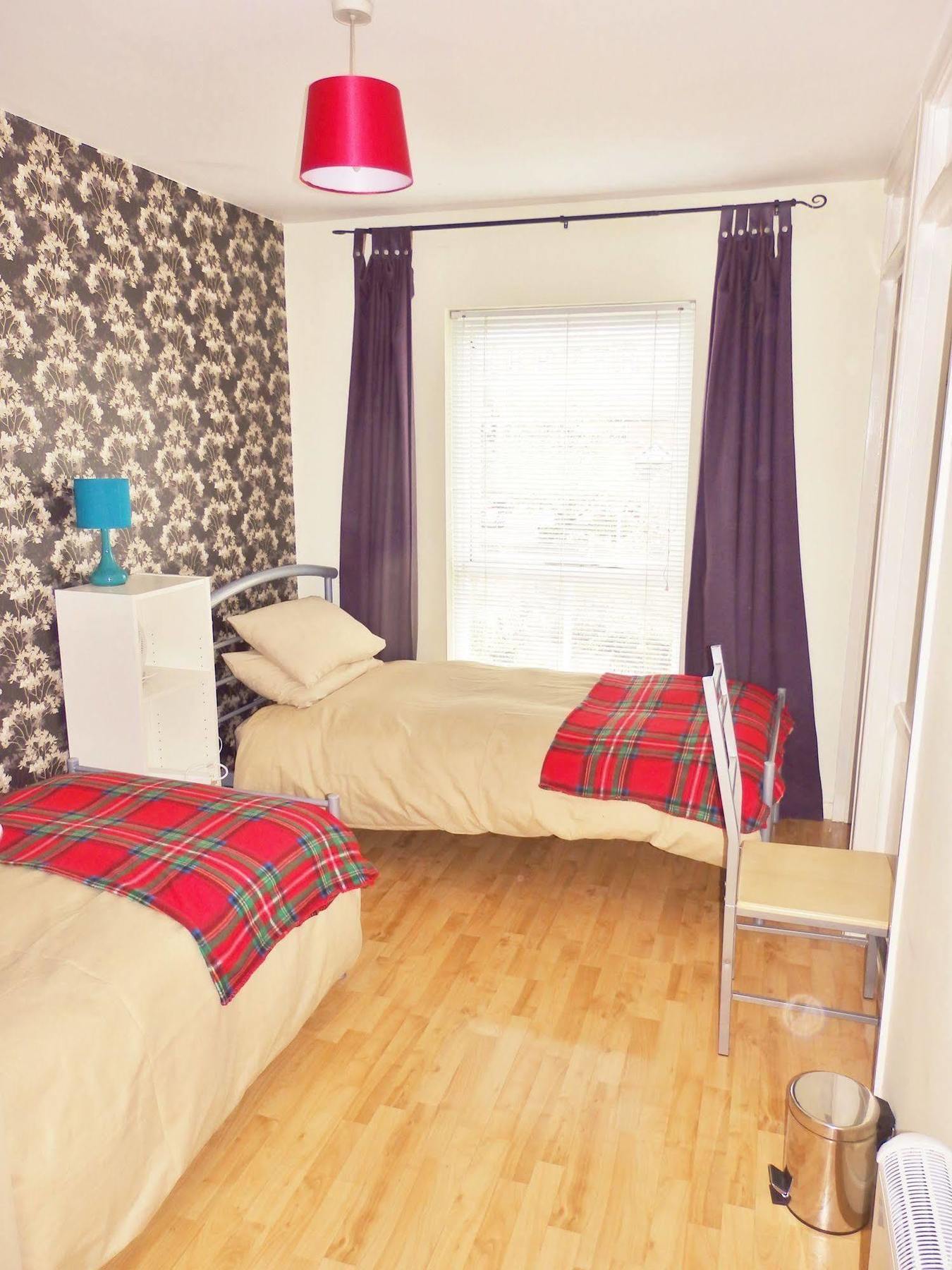 Excellent Location - City Centre - Parking - 4 Beds -2 Bedrooms Belfast Exteriér fotografie